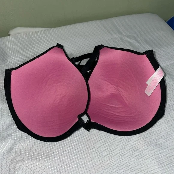 Victoria's Secret Black Lace Bra - Picture 5 of 5